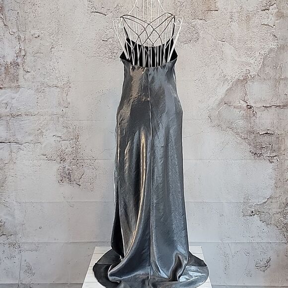 Cachet Silver Grey Slip Maxi Dress Spaghetti Strap Sleeveless Womens Size 4 - Picture 7 of 15